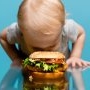 Fetița mea mănâncă de la fast-food de la 6 luni