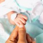 Un bebeluș prematur a murit în spital după ce a primit hrană contaminată