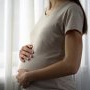Statistici alarmante! Una din 3 mame minore din România s-a născut tot dintr-o mamă minoră