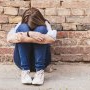 Fetița mea de 14 ani este victima bullying-ului la școală. A fost amenințată de colegi că „i se va fura” virginitatea