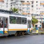 Noutăți în cazul fetiței de 12 ani călcată de tramvai în cartierul Rahova din Capitală! Ar fi traversat cu ochii în telefon