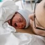 Experiența nașterii acasă. Am mers la spital să nasc și m-au trimis acasă, pentru că nu puteam ține ocupat un pat mai multe zile