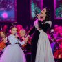 Eva Măruță, pe scenă alături de mama ei. Fetița moștenește talentul artistic al Andrei