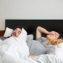 Nu mai suport dormitul alături de soțul meu, care sforăie non-stop