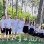 Faceți cunoștință cu familia Cârnaț! Au 9 copii minunați