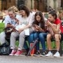 Timpul petrecut pe social media afectează psihicul și viitorul adolescenților. Iată studiile și dovezile!