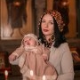 Am fost habotnică în privința religiei. Nu a existat zi fără rugăciune și mi-am târât fetița după mine de patru ori pe săptămână la Biserică