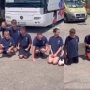 Un grup de elevi din Călărași, pedepsiți să stea în genunchi, pe asfaltul încins, la peste 35 de grade