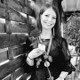 „Câtă nedreptate să rămână cei doi copii fără mamă". Ioana, o mamă de 40 de ani din Vrancea a murit fulgerător, lăsând în urmă o familie distrusă de durere
