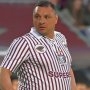 Fiul de 2 ani al lui Ionel Ganea se află în stare critică la spital. Au fost implicați într-un accident, iar copilul se afla pe scaunul din față, fără centură de siguranță