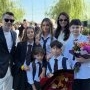 Cum au arătat copiii Ancăi Serea în prima zi de școală. Vedeta a fost emoționată până la lacrimi la începutul noului an școlar