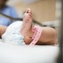 Un bebeluș din Gorj a fost înregistrat pe numele altei persoane la spitalul Târgu Cărbunești