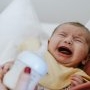 Bebelușul care refuză laptele: situația care apare brusc în primul an