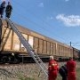 Un copil de 10 ani se zbate între viață și moarte după ce s-a urcat pe un tren și s-a electrocutat