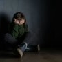 Caz șocant în București. O fetiță de 9 ani a fost agresată de bunicul ei și de un vecin de 80 de ani