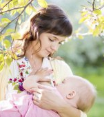 Alaptarea nou-nascutului: 10 sfaturi importante de la specialisti si mame