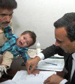 Bebelus in varsta de 9 luni, acuzat de crima in Pakistan