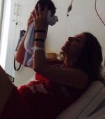 Carmen Bruma mai sta cu bebelusul in spital. Micutul s-a imbolnavit!