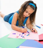 10 activitati simple cu ajutorul carora iti poti invata copilul sa deseneze