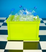 10 Jocuri pentru copii cu sticle de plastic