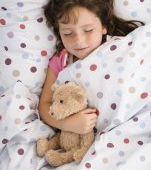 Somnul de pranz: vital pentru dezvoltarea copilului?