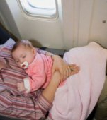 Cum sa calatoresti cu avionul alaturi de bebelusul tau