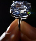 Dragoste de tata sau inconstienta? Un miliardar i-a facut cadou fetitei lui un diamant de 48 de milioane de dolari