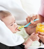 Diversificarea: Top 10 cele mai bune sfaturi de servire a mancarii bebelusului