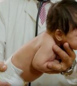 Video: Un medic explica cea mai simpla metoda prin care poti opri un bebelus din plans