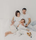 Tati, mami şi-a tăiat burtica să mă facă pe mine. Tu ce ai făcut?