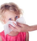 Rinita alergică la copii: cauze, simptome, tratament