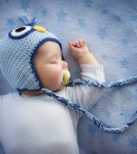 Care este poziția de somn corectă a bebelușului