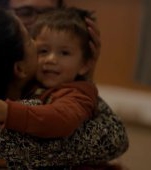 "Un alt tip de naștere" - mesajul emoționant al unei reclame care încurajează adopțiile