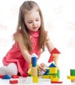 Jucării din lemn: exemple și beneficii în dezvoltarea copilului