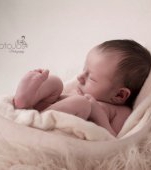 Proiect foto minunat: bebeluși în mulaje ale burticii mamelor
