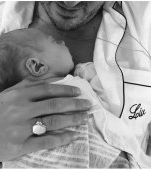 Liv Tyler a devenit mămică pentru a treia oară! Iată prima fotografie cu micuța Lula Rose