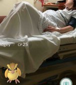 Când mama naște, tatăl prinde Pokemoni