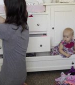De ce nu reușește o mămică să termine treburile casnice? Iată răspunsul!