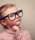 Noi studii demonstrează că inteligența copilului este moștenită de la mamă