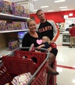 Un cuplu din California a arătat că și tăticii se pot implica în procesul de alăptare