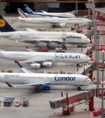 O companie aeriană introduce zone childfree în avion, și enervează mii de părinți