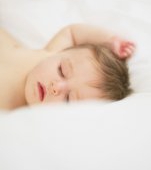 Dezvoltarea copilului de la 0 la 3 ani: evolutia somnului