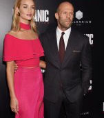 Jason Statham se pregătește să devină tătic!