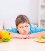 10 semne care îți spun că al tău copil se poate confrunta cu obezitate ca adult
