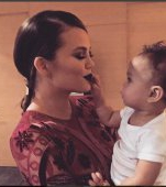 Scrisoarea deschisă a lui Chrissy Teigen despre boala cu care se confruntă de când a născut
