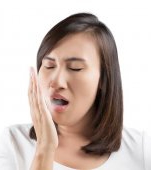Remedii naturale contra halitozei, mirosul neplăcut al gurii