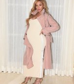 Uite cum arată acum Beyonce însărcinată cu gemeni