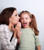 11 secrete pe care să nu i le spui niciodată copilului tău