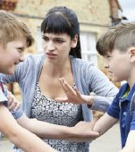 Cum să reacționezi când copilul tău este agresat de alt copil