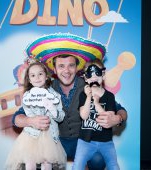 Dino și echipajului său ne invită să explorăm împreună o nouă lume, în „Aventurile lui Dino”